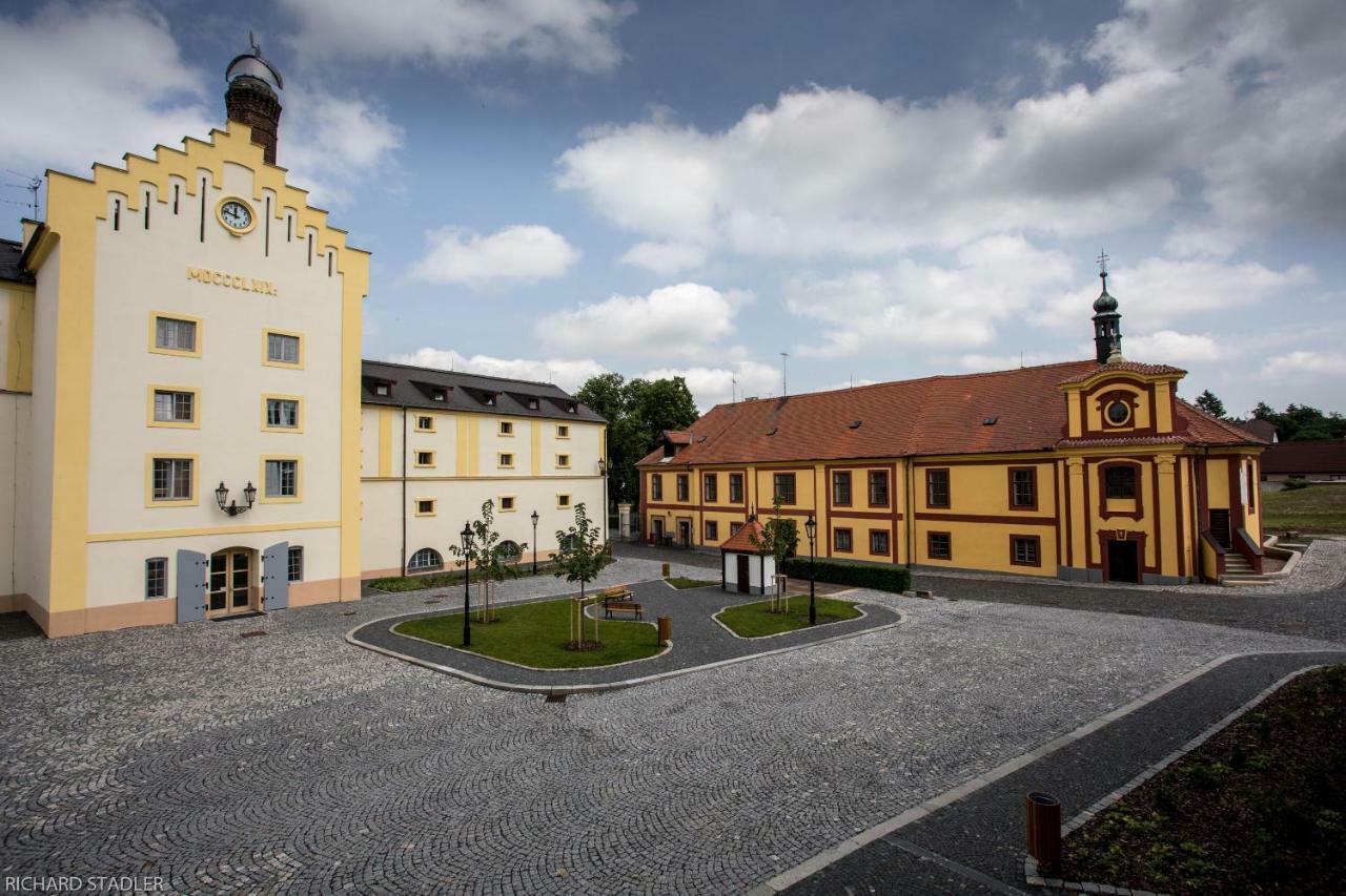 Hotel U Lipy Krusovice Eksteriør billede